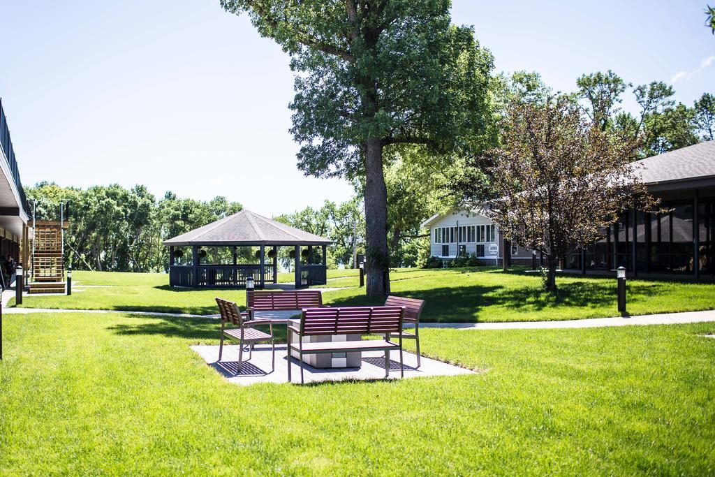 Okoboji Commons Hotel المظهر الخارجي الصورة
