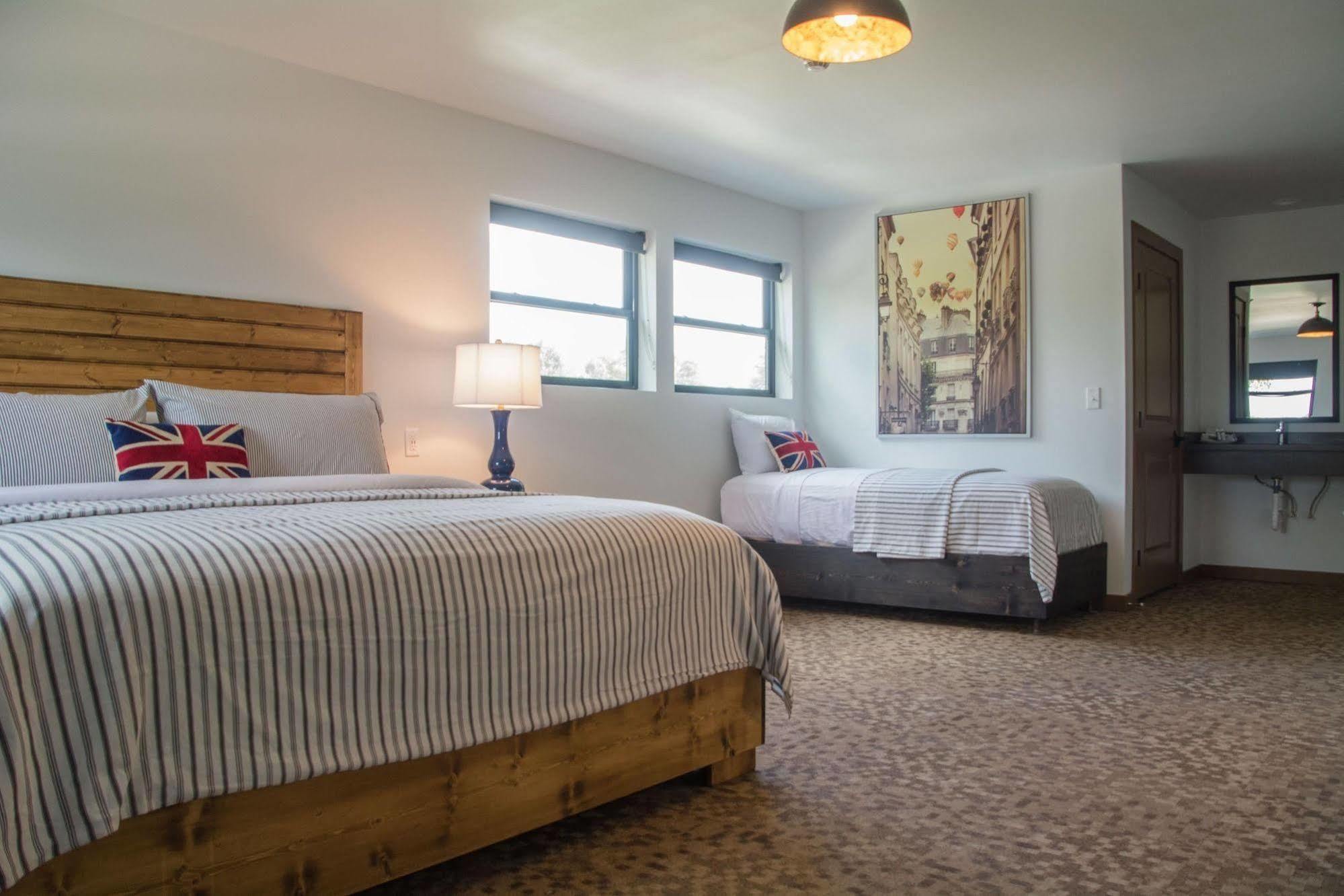 Okoboji Commons Hotel المظهر الخارجي الصورة